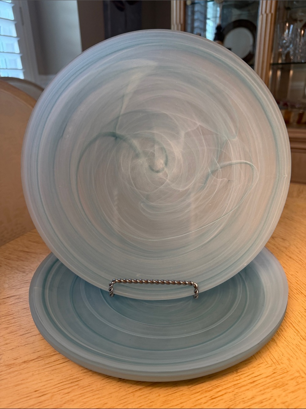 Pier 1 Alabaster Glass Dinner Plates (4)